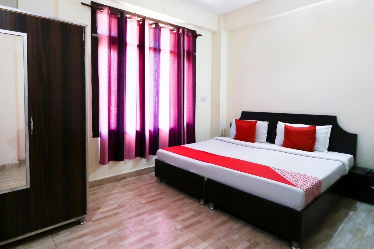 Oyo Hotel Urvashi Palace Mussoorie Room photo